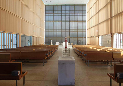 Mnichov: Herz-Jesu Kirche – rekonstrukce kostela Nejsvětějšího srdce, Architekturbüros Allmann Sattler Wappner (1997–2000)