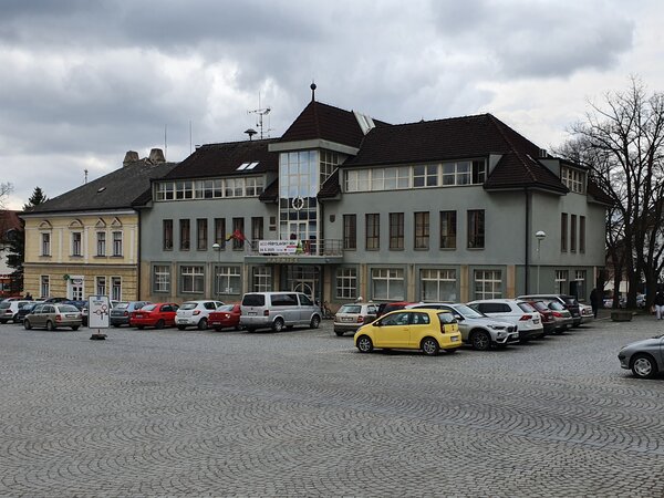 Přibyslav: radnice – Pavel Maleř / Atelier Maleř, 2000 – 2001
