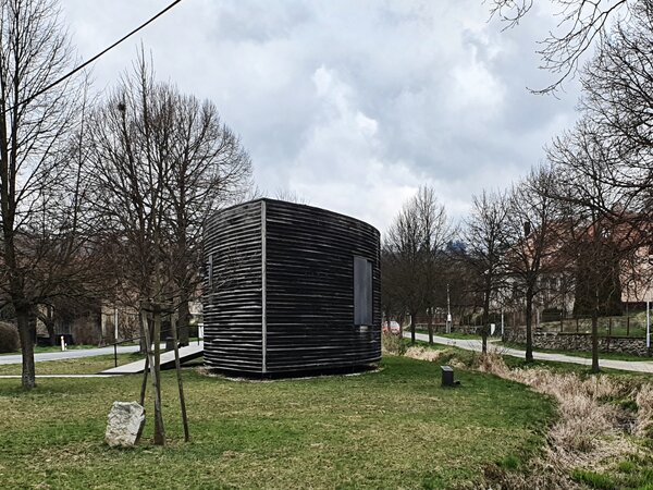 Černá u Měřína Kaple sv. Antonína Paduánského – Ladislav Kuba, Tomáš Pilař / Kuba & Pilař architekti, 2005 - 2006
