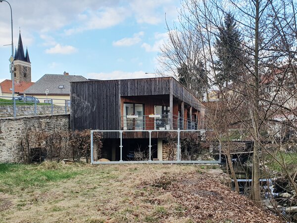 Dům nad vodopádem – Jiří Ondráček, Jaroslav Svoboda, Lukáš Komín / ARCHOO, 2011 – 2015