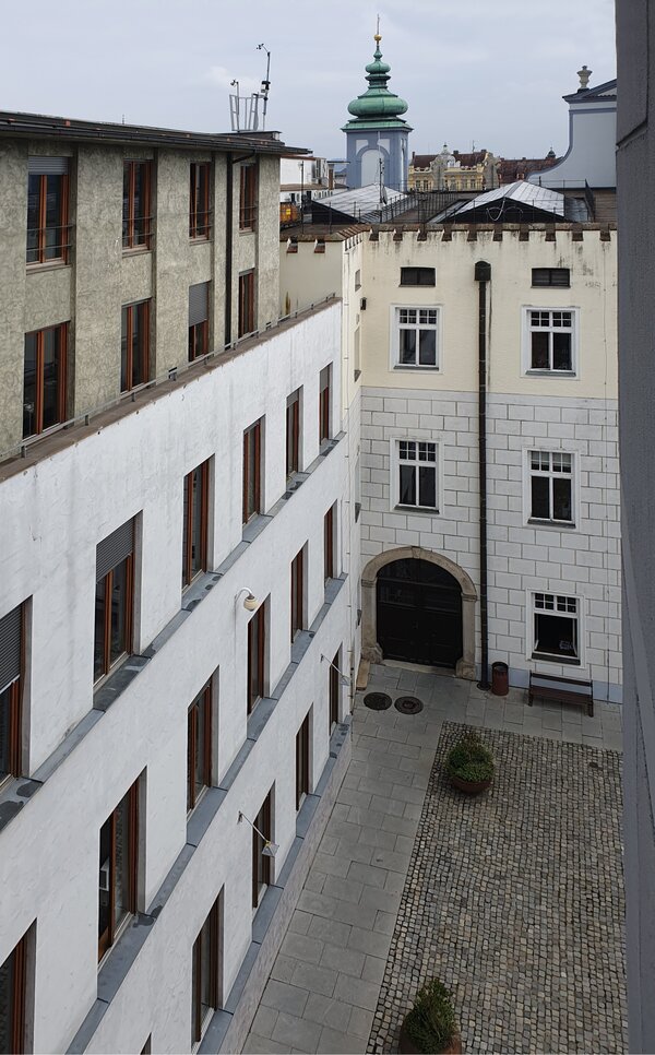 Dostavba radnice, Michal Kohout, Zdeněk Jiran / Jiran Kohout architekti, 1998 – 2000