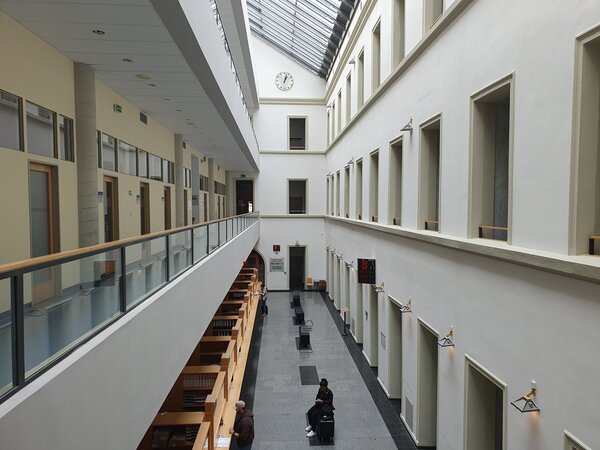 Dostavba radnice, Michal Kohout, Zdeněk Jiran / Jiran Kohout architekti, 1998 – 2000